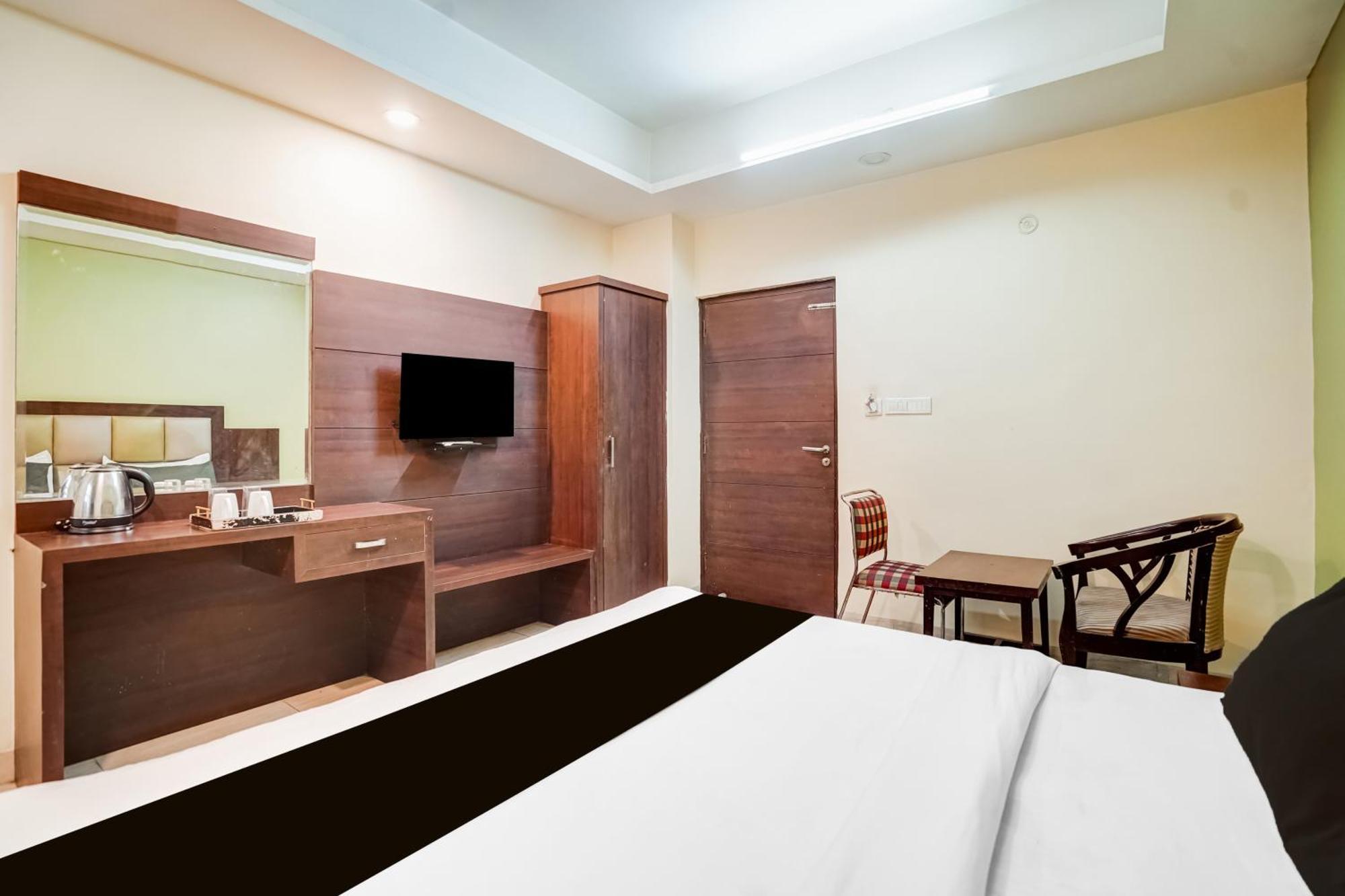 Super Townhouse Sikar Road Jaipur Formerly Hotel Aroma Inn Экстерьер фото