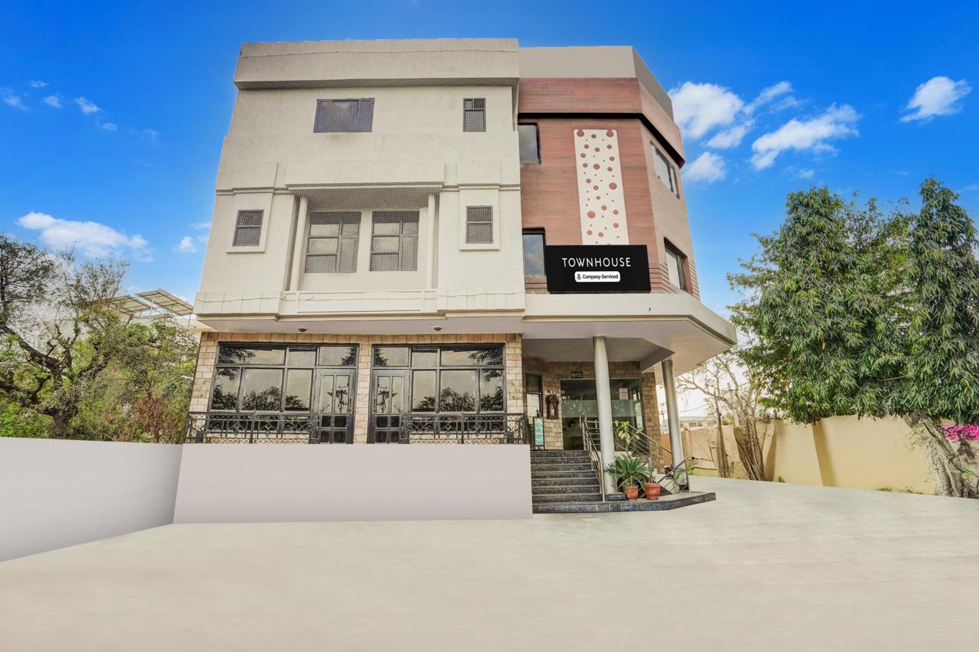 Super Townhouse Sikar Road Jaipur Formerly Hotel Aroma Inn Экстерьер фото